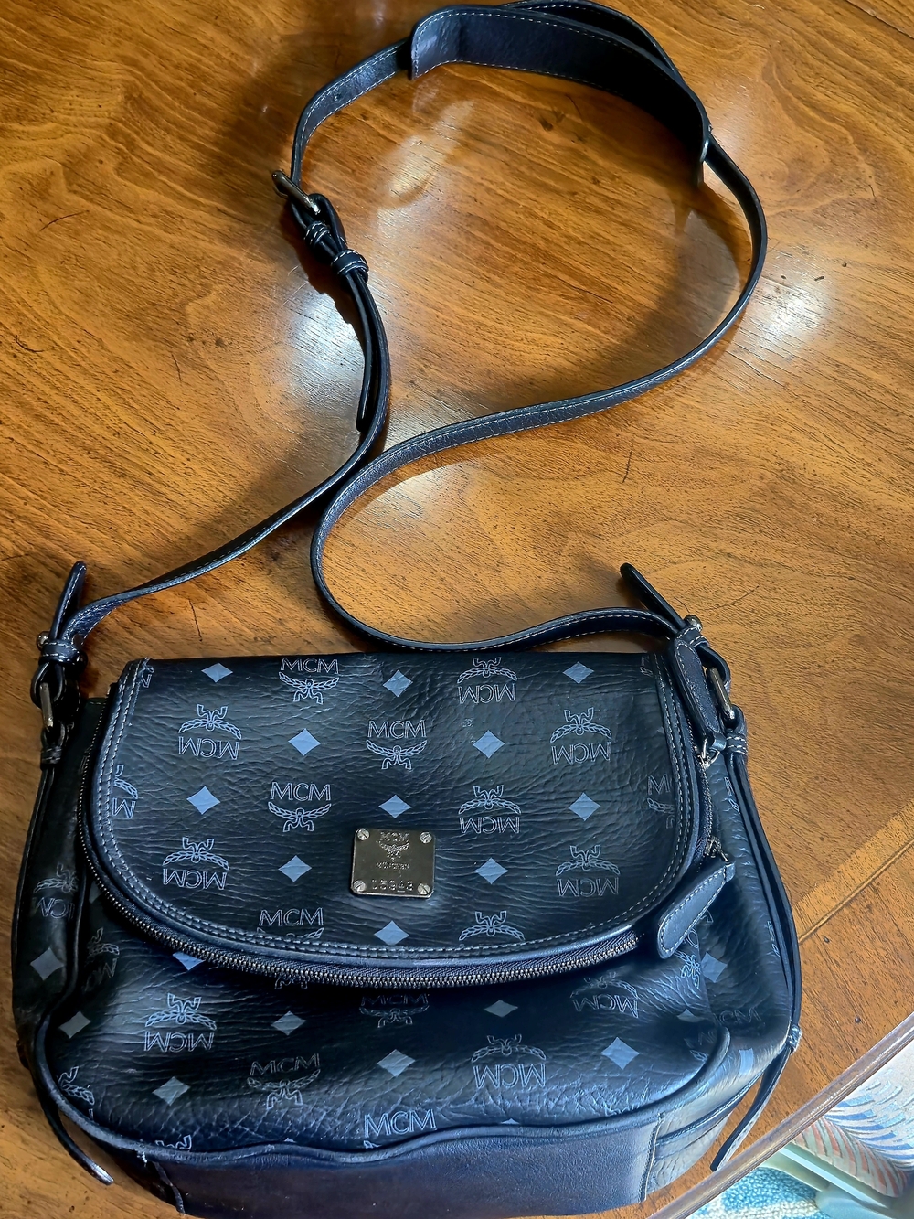 MCM Visetos Crossbody W/ flap black canvas - Picture 12 of 16